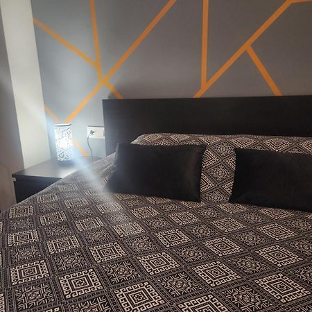 Estudio Con Terraza Badalona Otel Dış mekan fotoğraf
