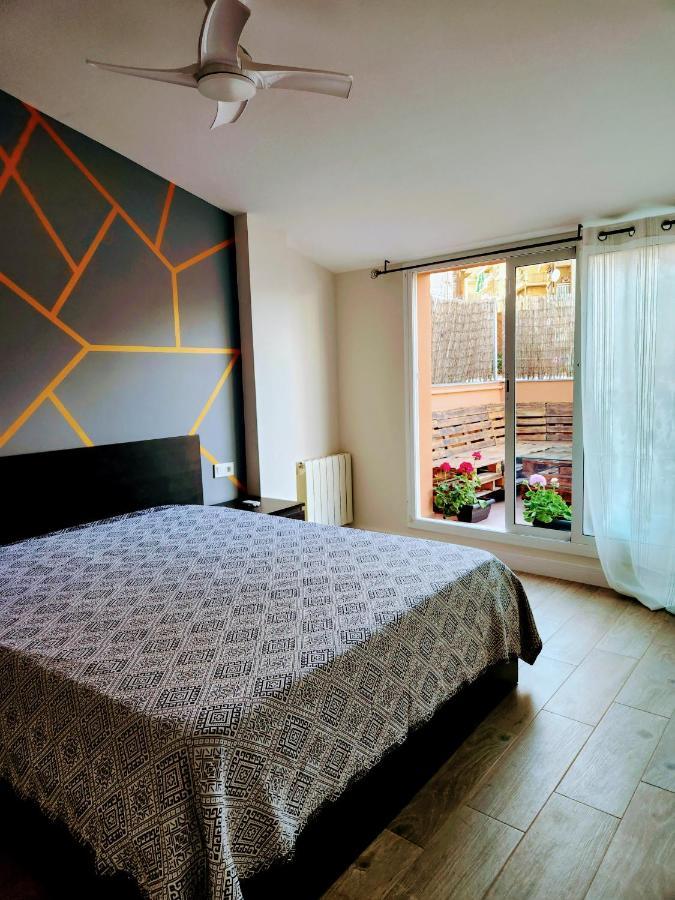 Estudio Con Terraza Badalona Otel Dış mekan fotoğraf