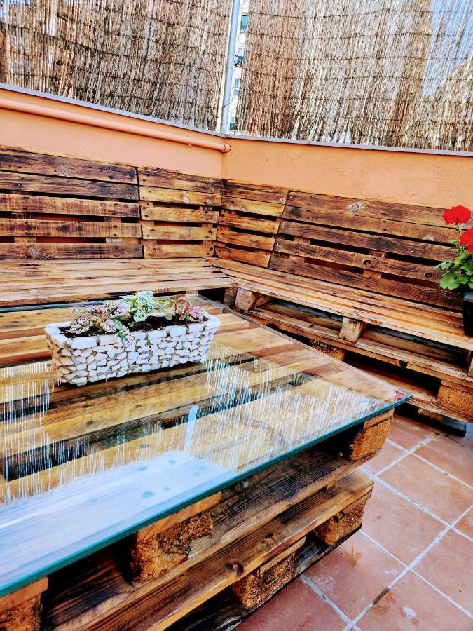 Estudio Con Terraza Badalona Otel Dış mekan fotoğraf