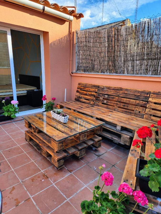 Estudio Con Terraza Badalona Otel Dış mekan fotoğraf