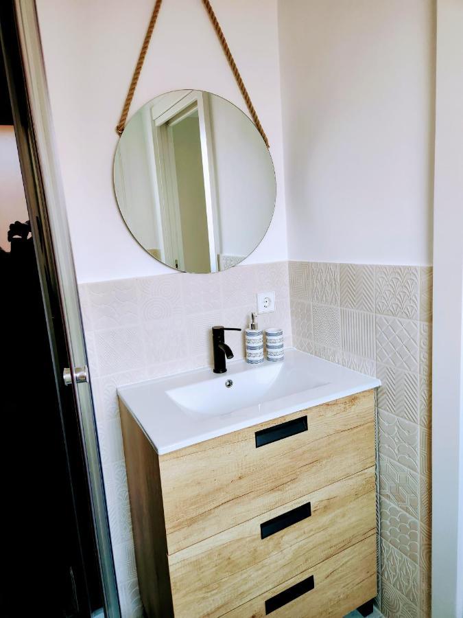 Estudio Con Terraza Badalona Otel Dış mekan fotoğraf