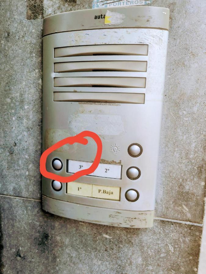 Estudio Con Terraza Badalona Otel Dış mekan fotoğraf