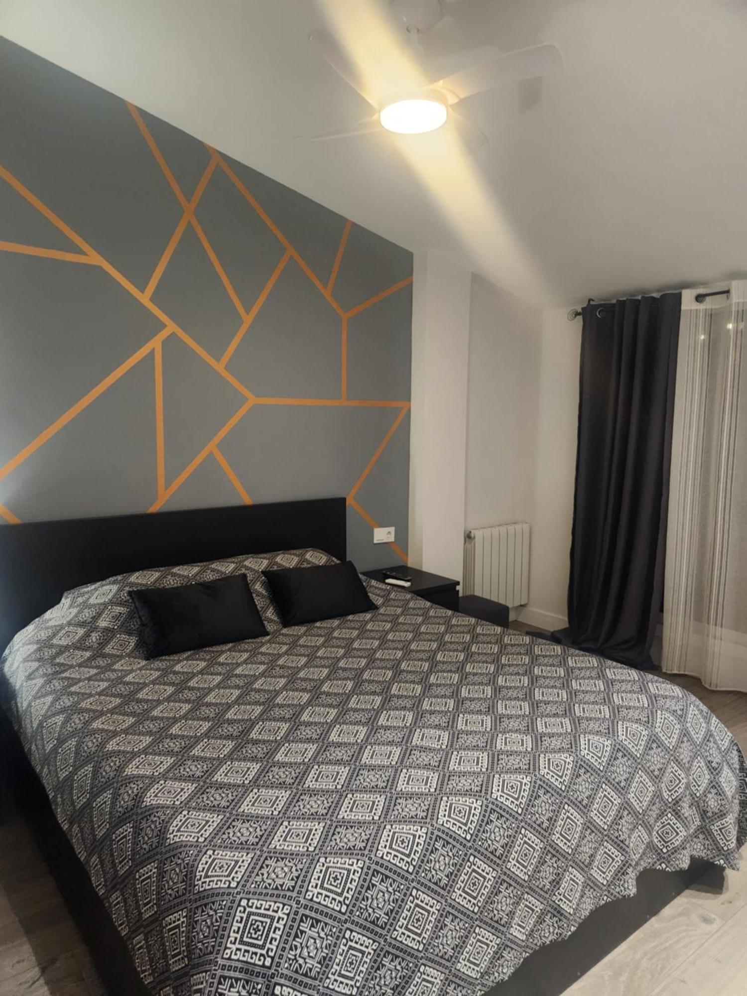 Estudio Con Terraza Badalona Otel Dış mekan fotoğraf