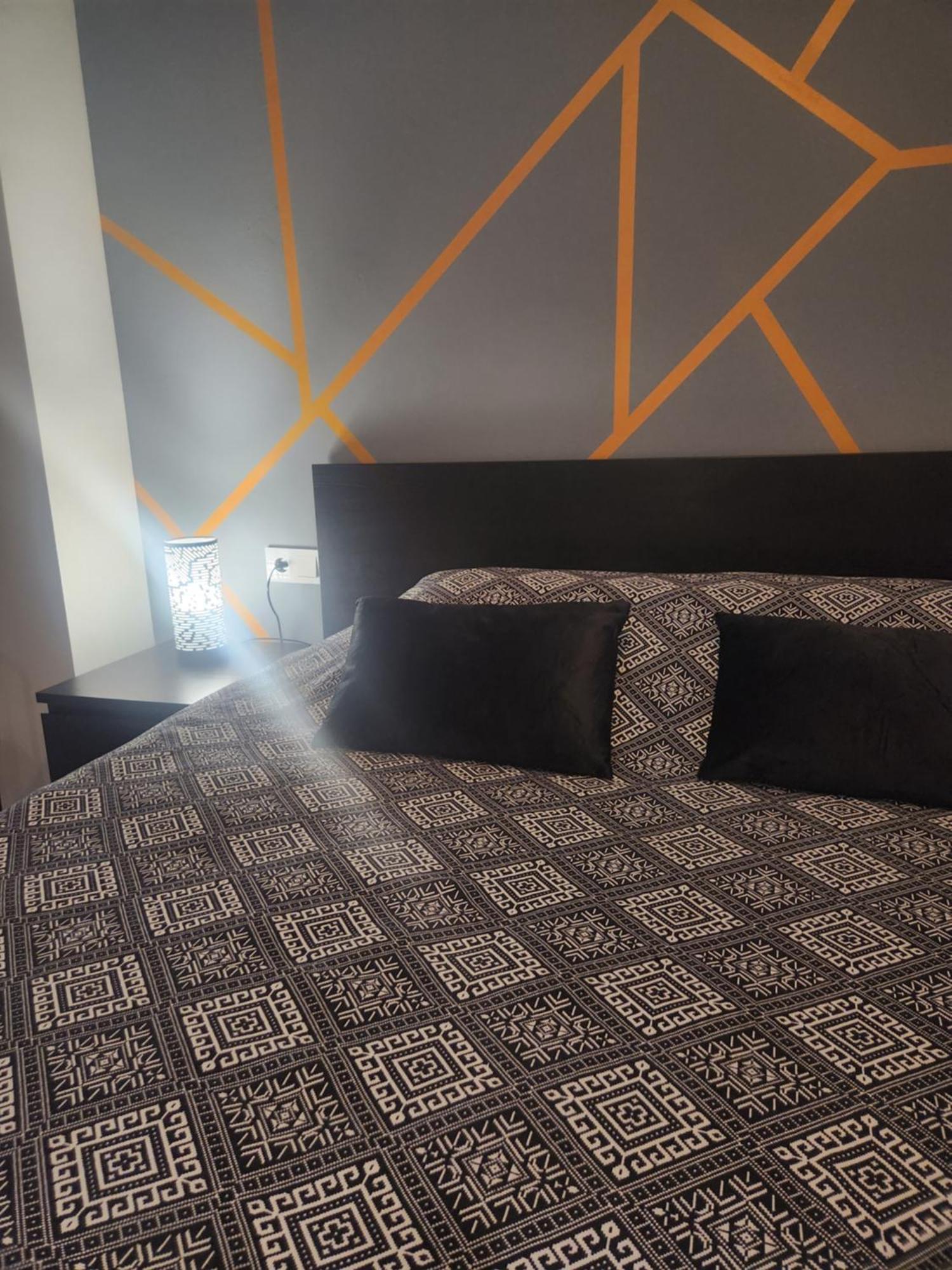 Estudio Con Terraza Badalona Otel Dış mekan fotoğraf